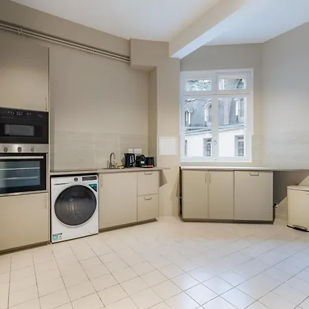 Exceptional Luxury Near Avenue Foch In 16th *