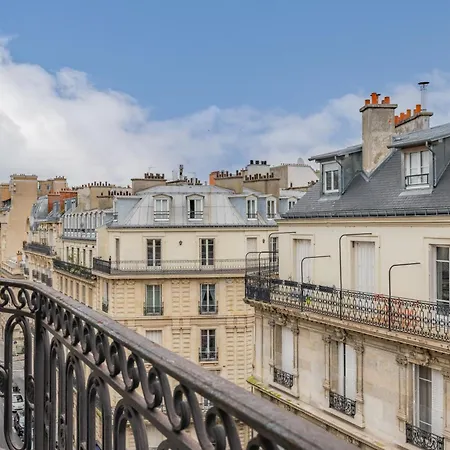 Exceptional Luxury Near Avenue Foch In 16th *